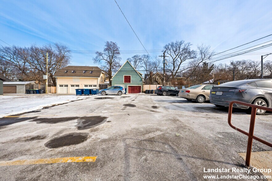 Building Photo - 1241 Chicago Ave