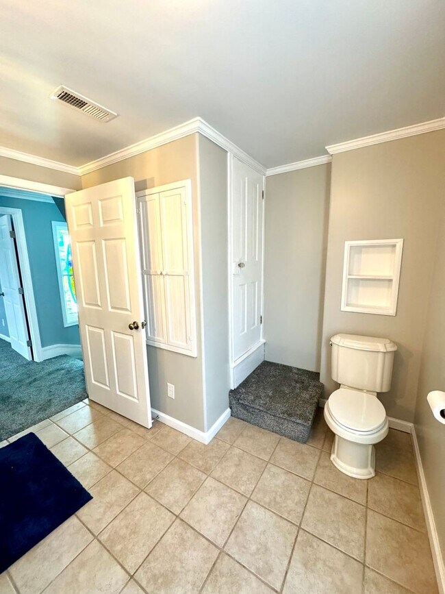 Building Photo - Single Family Home for Rent in New Market