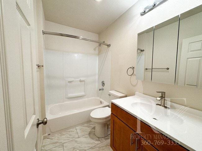 Building Photo - Fully Remodeled: 5 min Walk to Annapolis Foot Ferry