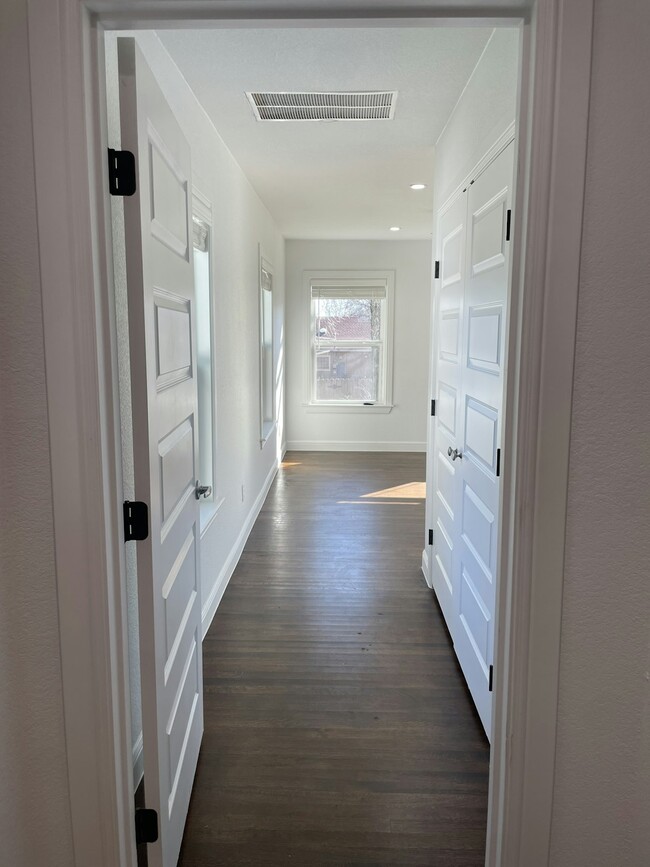 Building Photo - 4217 Curzon Ave