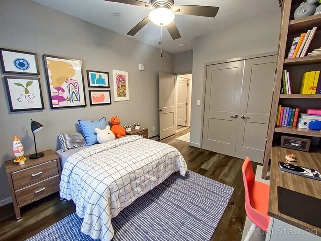 Building Photo - 2 Bedroom 2 Bath Lakeside Condo on Table Rock Lake in Branson MO - Flexible Lease Terms & MOVE IN...