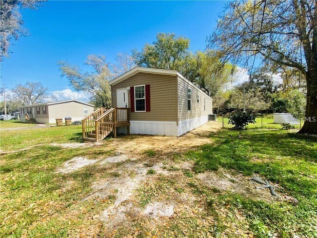 Building Photo - 1621 Tangerine St