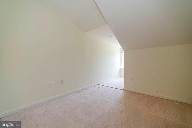 Building Photo - 4191 Lochleven Tr