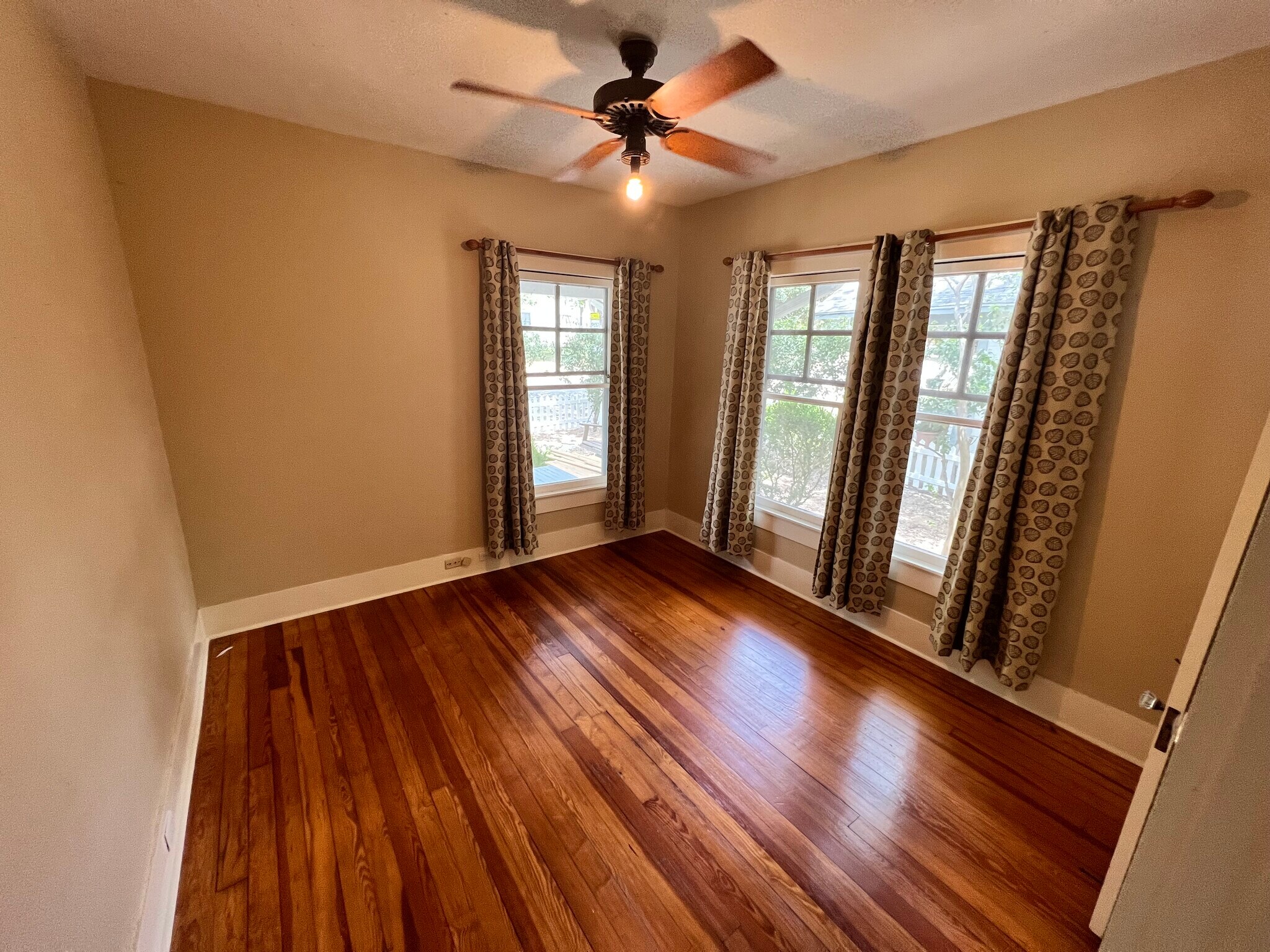 2nd Spare Bedroom - 126 Abiso Ave