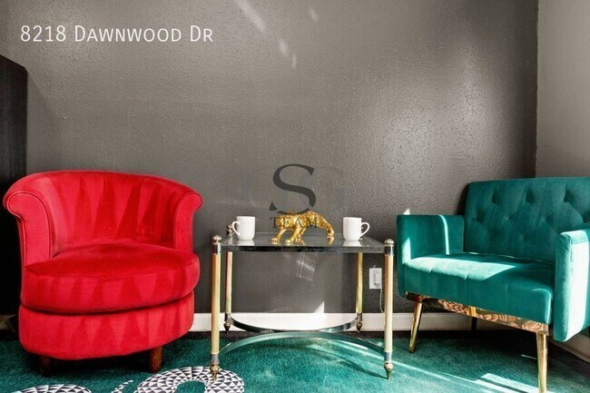 Building Photo - 8218 Dawnwood Dr