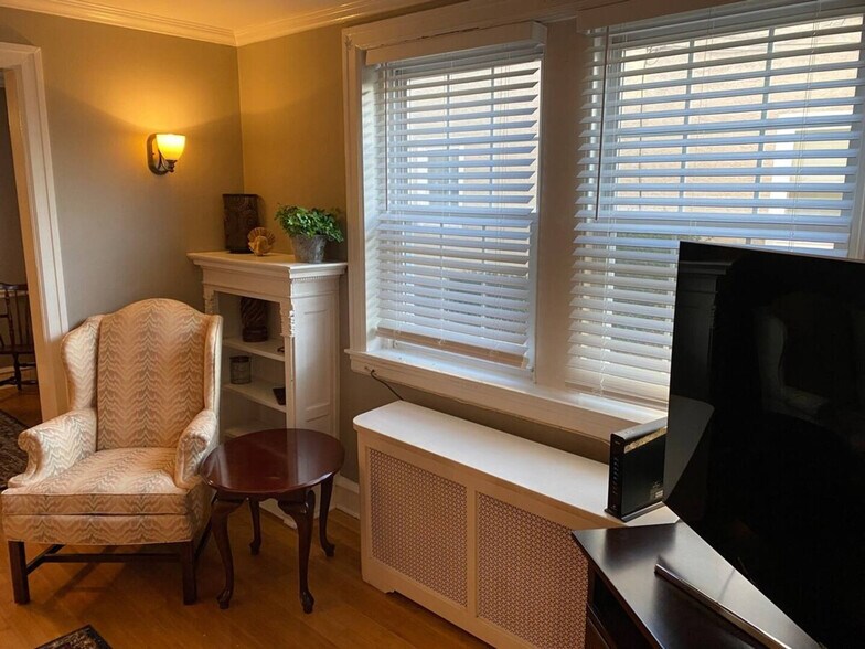 Building Photo - 25 Morton Rd