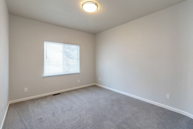 Building Photo - **Beautiful 5 Bed 4 Bath home for rent in ...