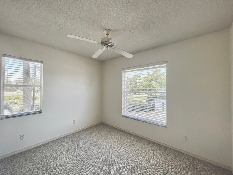Building Photo - 113 Wading Bird Cir