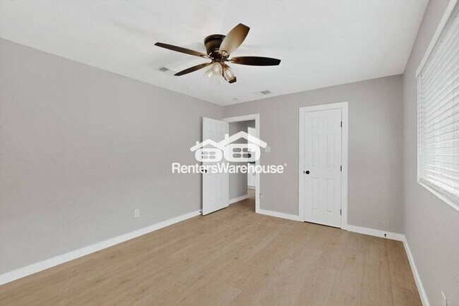 Building Photo - Renovated home in Plano Ready to Be Your Home