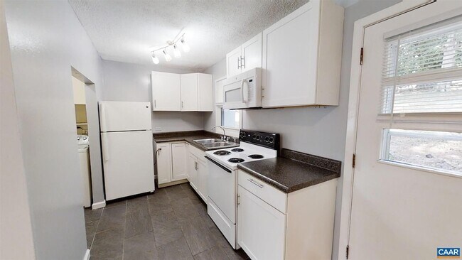Building Photo - 1107 River Ct