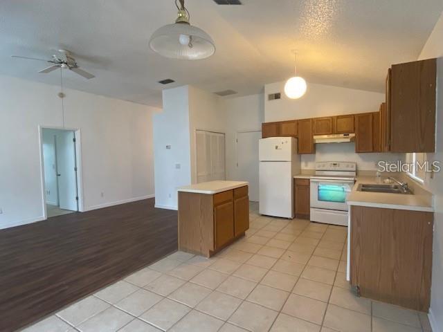 Building Photo - 10200 Willowemac Ct