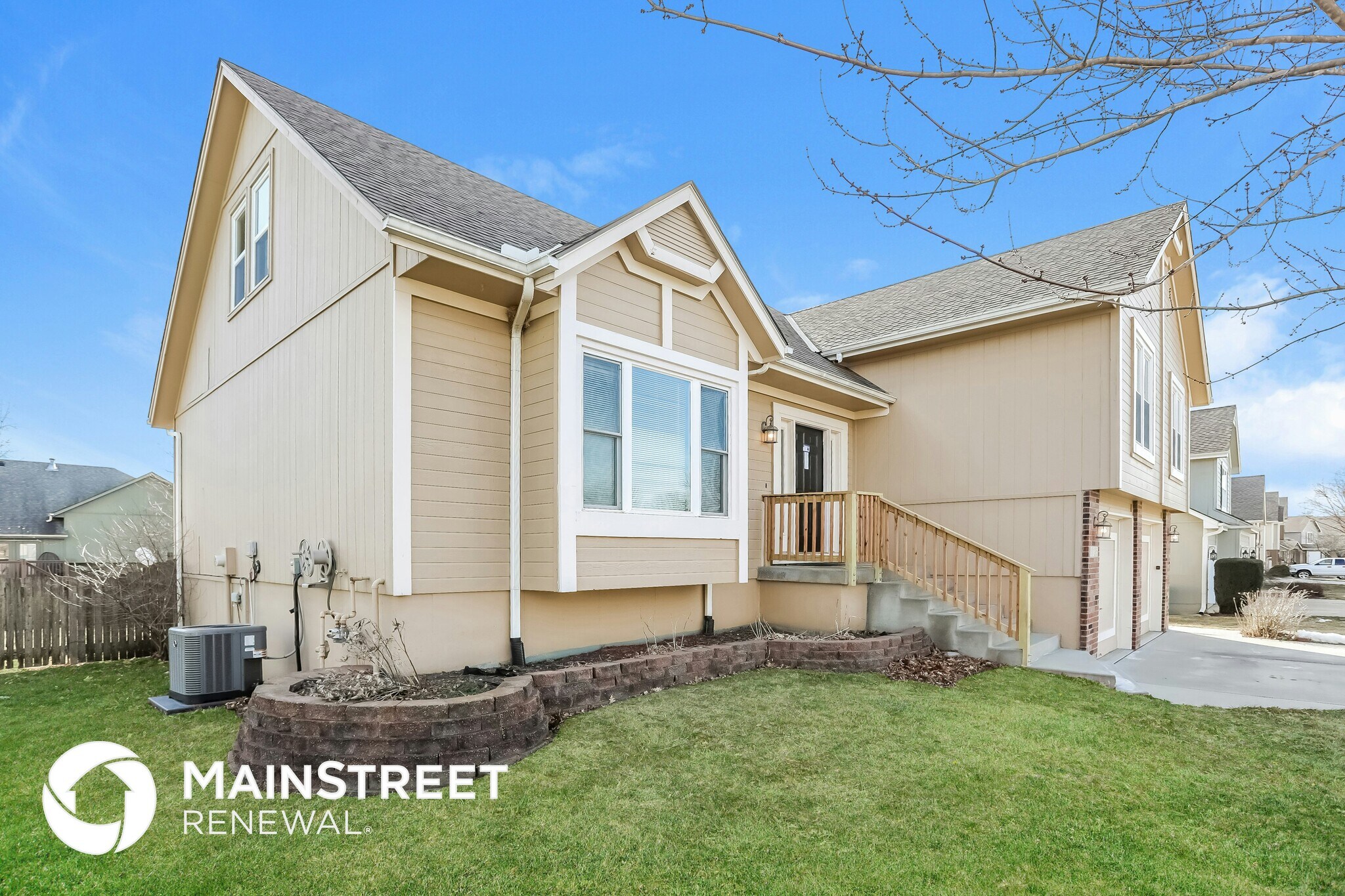 Building Photo - 1125 SE 11 Terrace