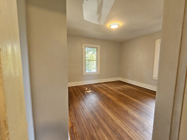 Building Photo - 6005 Medlin Heights Rd