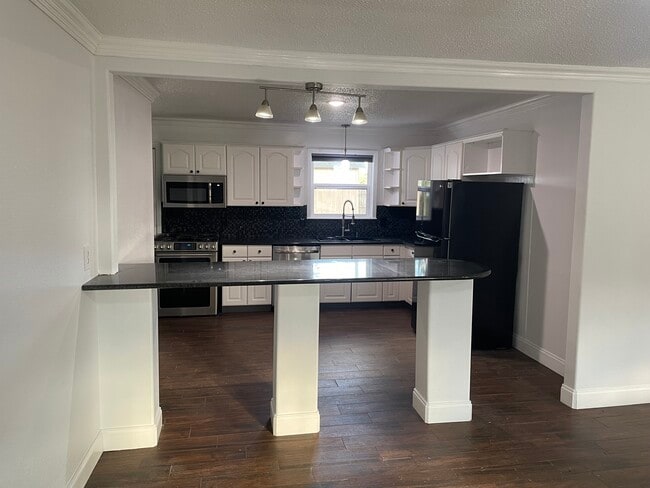 Building Photo - 7303 Carol Dr