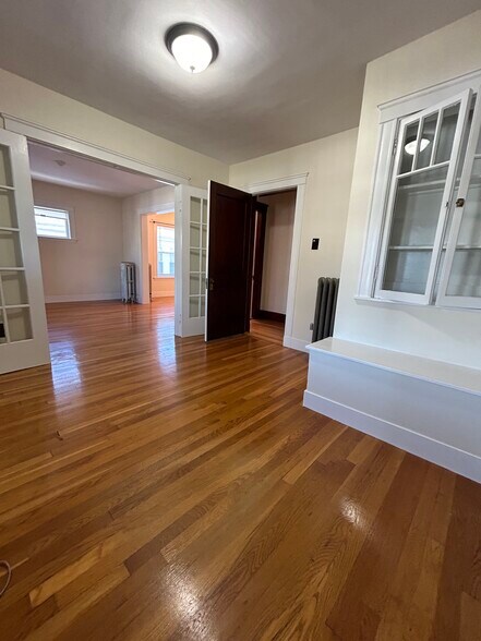 Building Photo - 70 Unity Ave