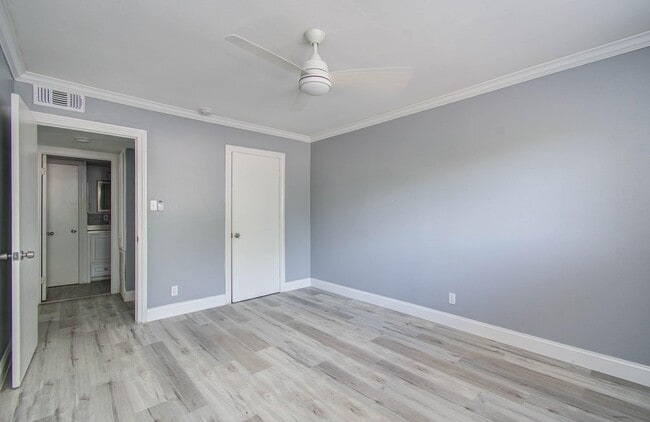 Building Photo - 5208 Arboles Dr