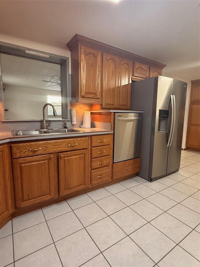 Building Photo - 3709 Grand Concourse