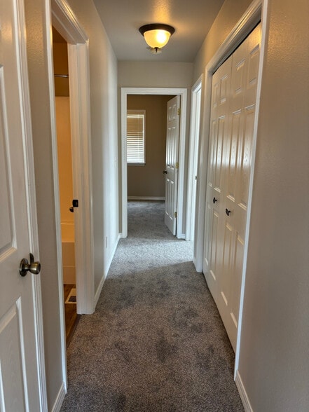 Building Photo - 356 Best Place Rd