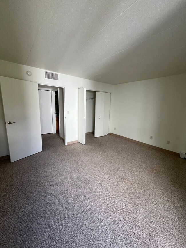 Building Photo - 7290 W Dean Rd