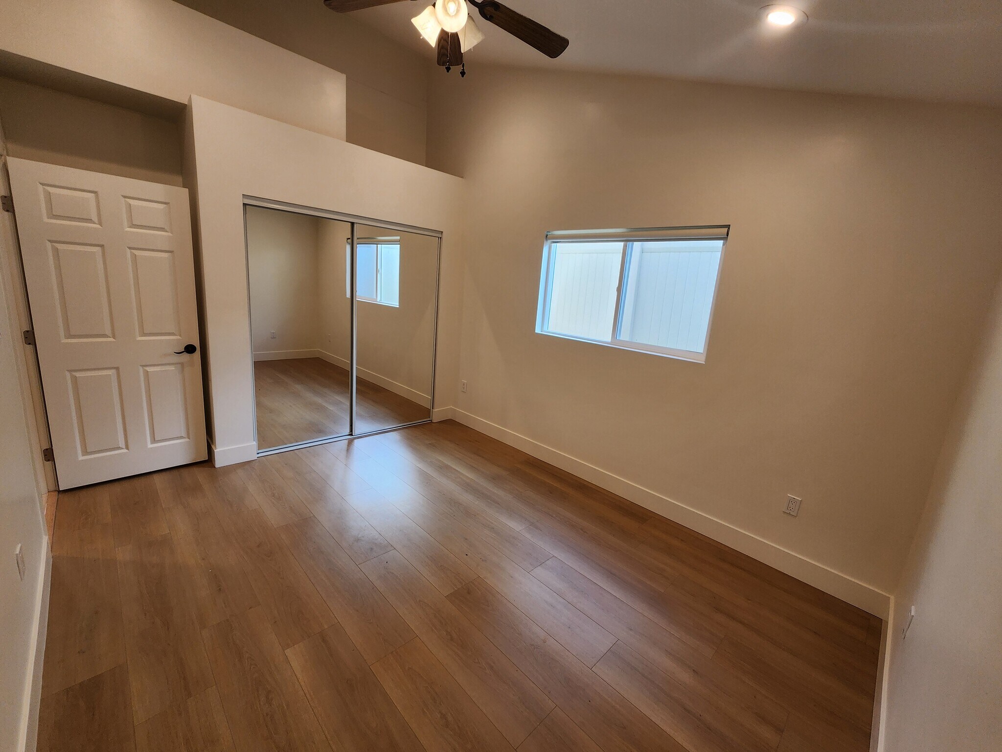 Building Photo - 10528 Tuxford St