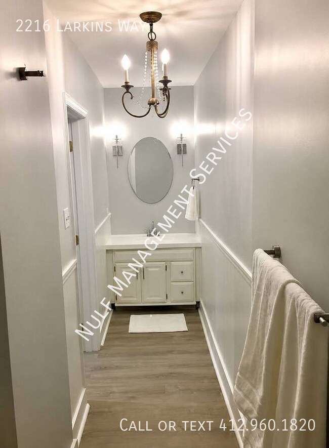 Building Photo - 2216 Larkins Wy