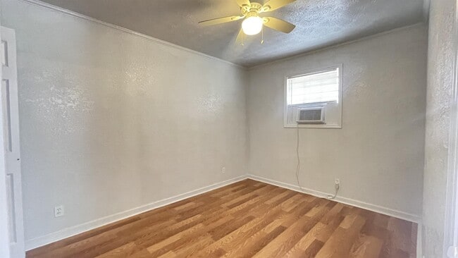 Building Photo - 5689 Atlee Ave