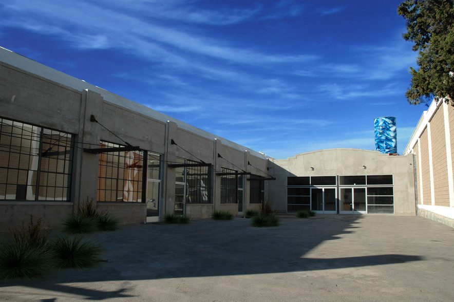 Building Photo - WM Lofts