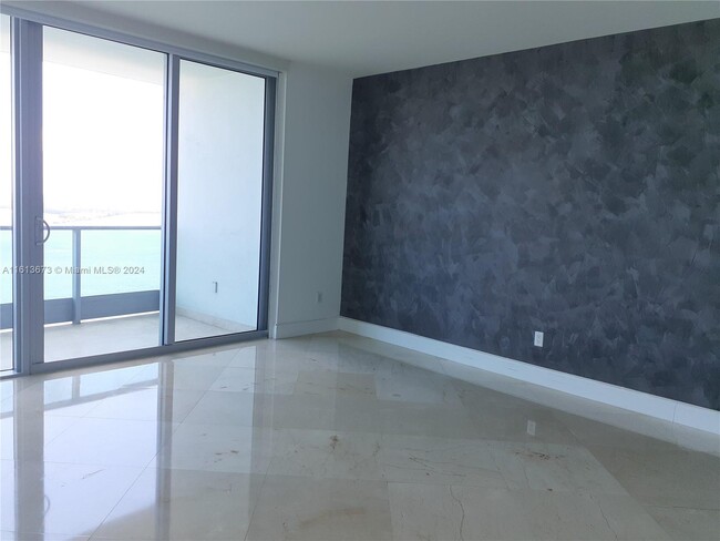 Building Photo - 1331 Brickell Bay Dr