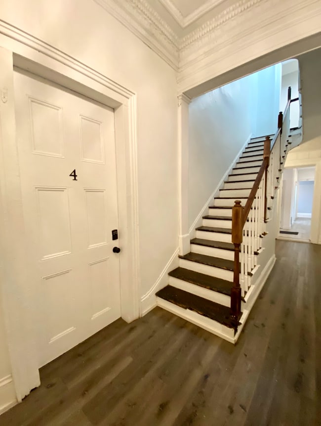 Building Photo - 2630 W Burnett Ave