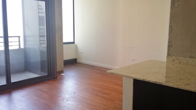 Building Photo - 235 W Van Buren St