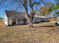 Building Photo - 9 Zion Cemetery Rd