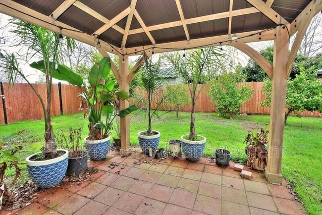 Building Photo - 3808 38th St