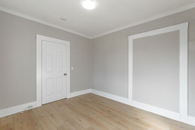 Building Photo - 2117 Foust St