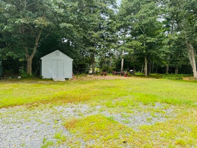 Building Photo - 18 Weaver St