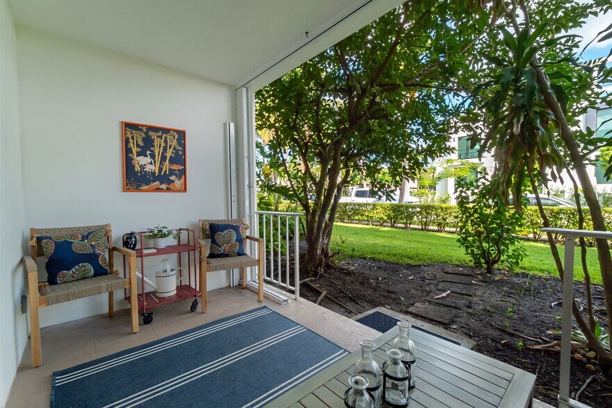 Building Photo - 917 N Flagler Dr