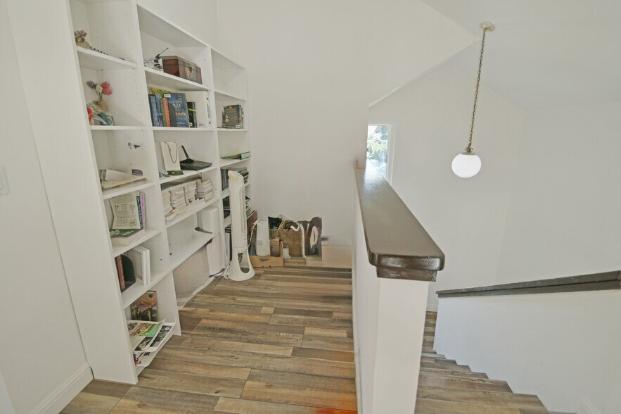 Building Photo - 7225 Via Romera
