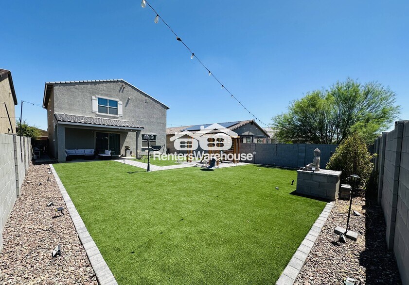Building Photo - 5621 W Rainwater Dr