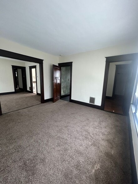 Building Photo - 41 Page St