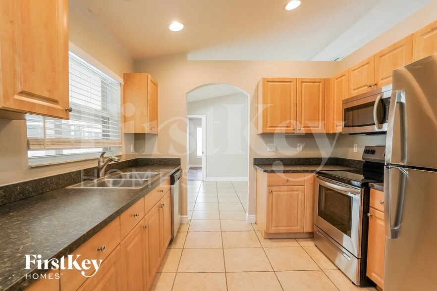 Building Photo - 4129 Jacaranda Pkwy W