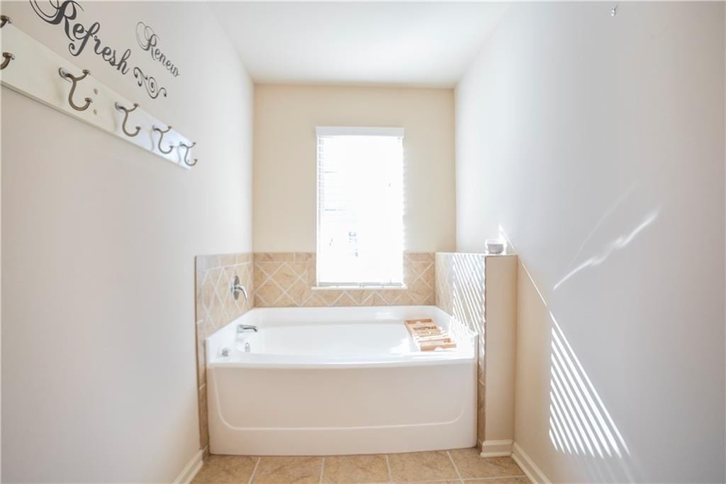 Building Photo - 2394 Whiteoak Ct SE