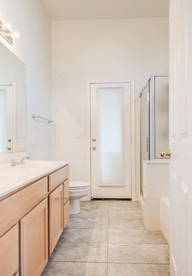 Building Photo - Lakewood 3 Bedroom for Rent!