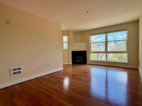 Building Photo - Beautiful 2 bedroom, 2 bath condo for rent...
