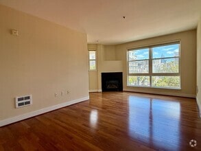 Building Photo - Beautiful 2 bedroom, 2 bath condo for rent...