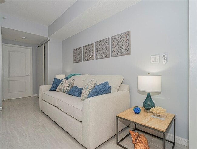 Building Photo - 5080 Fairways Cir