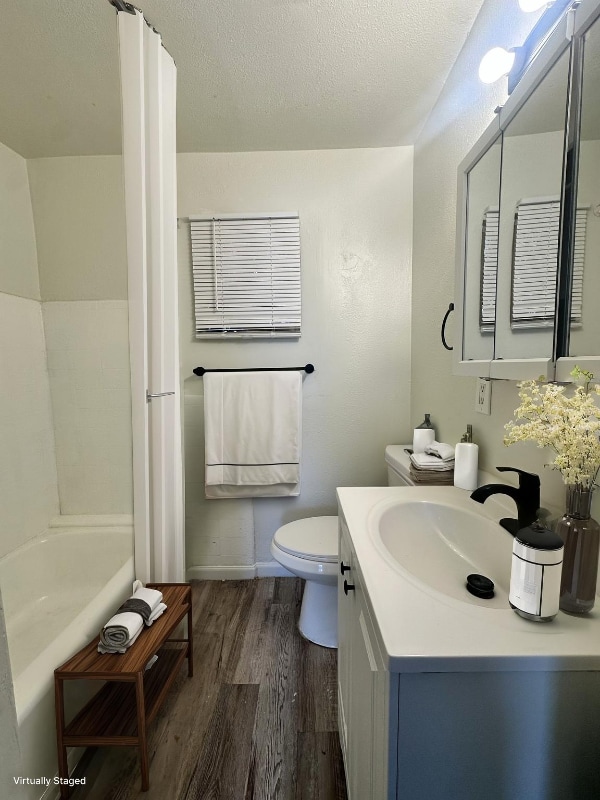 Building Photo - 150 S Main St