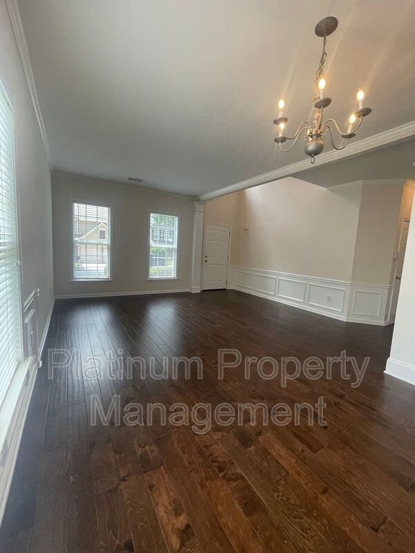 Building Photo - 165 Friars Head Dr NE