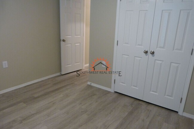 Building Photo - 108 Wicks Ave