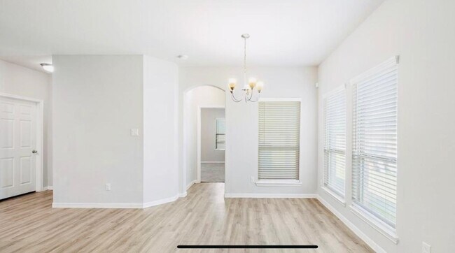 Building Photo - 10314 Birch Peak Dr