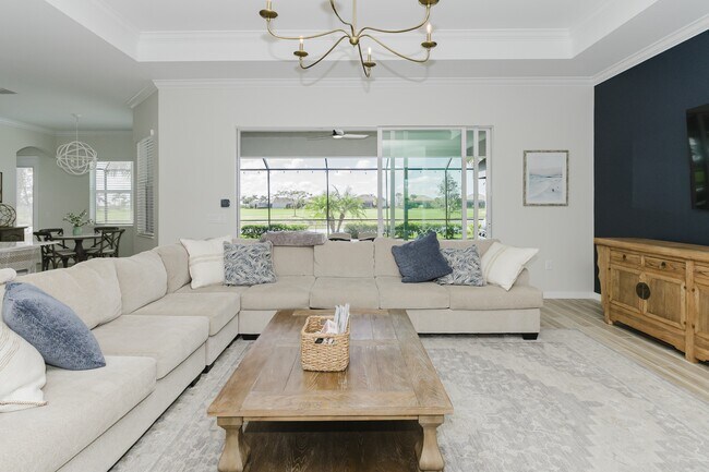 Building Photo - 6023 Diamonte Pl