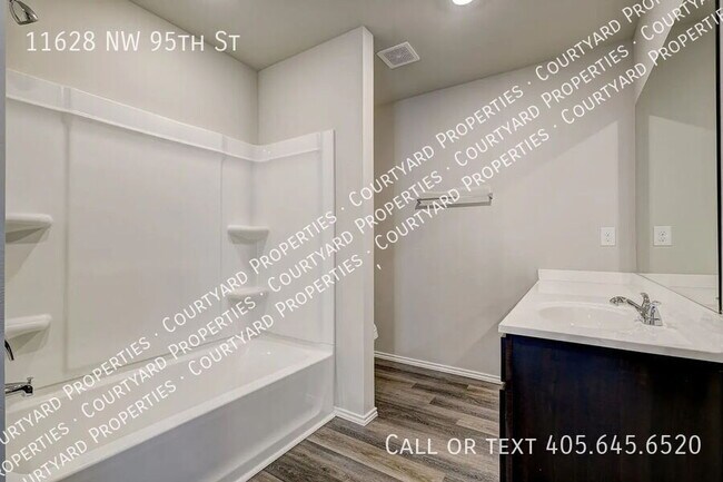 Building Photo - 11628 NW 95th St